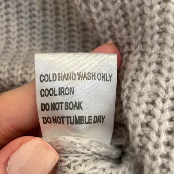 Seek the Label Grey V-Neck Cutout Sweater - Picture 7 of 7